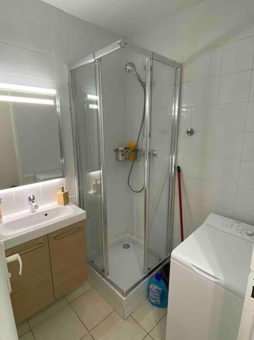 Logement Proche De La Plage ニース エクステリア 写真